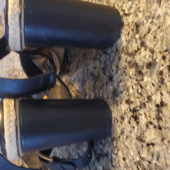 Tory Burch size 9 ankle wrap sandels - Picture 5 of 8